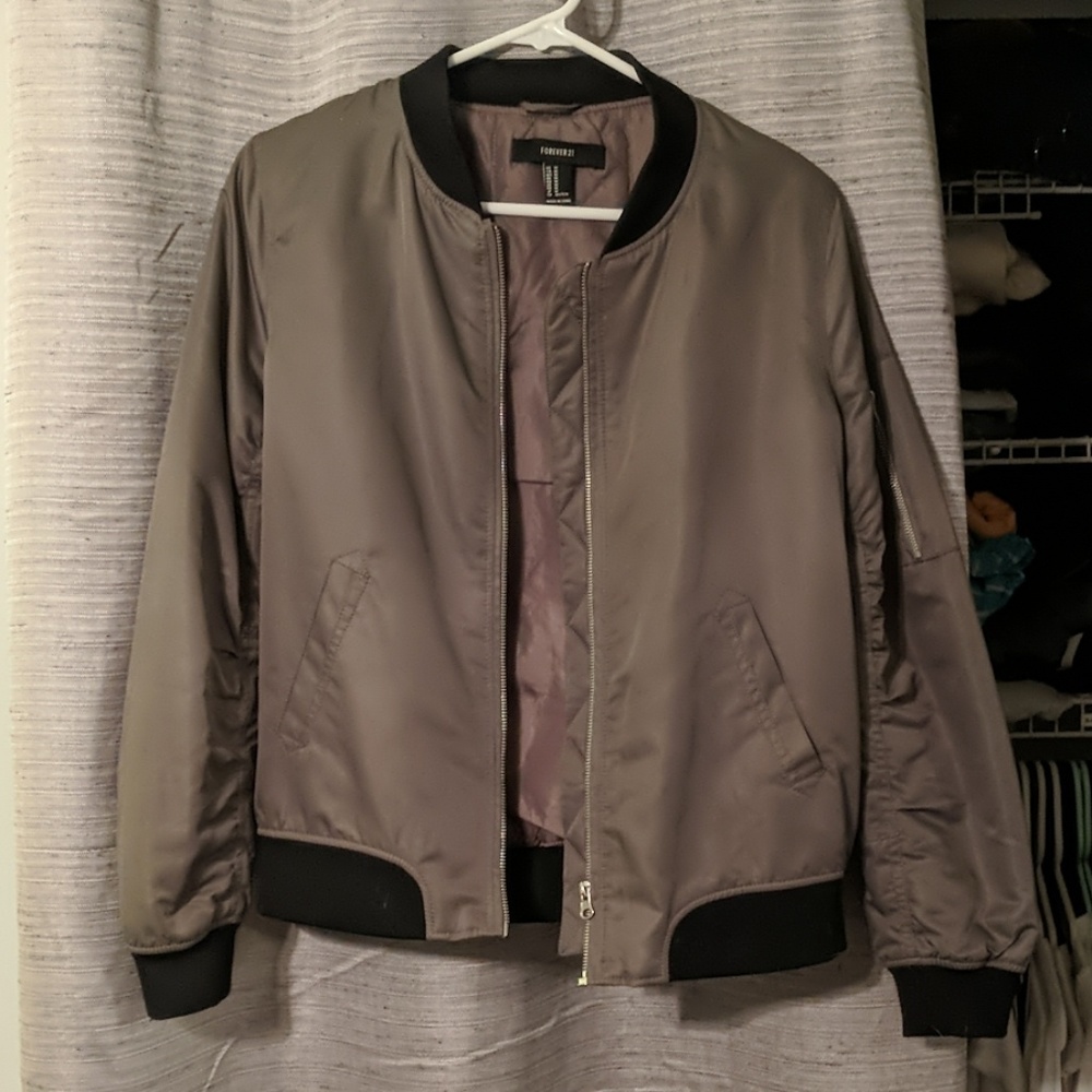 Grey/olive bomber jacket